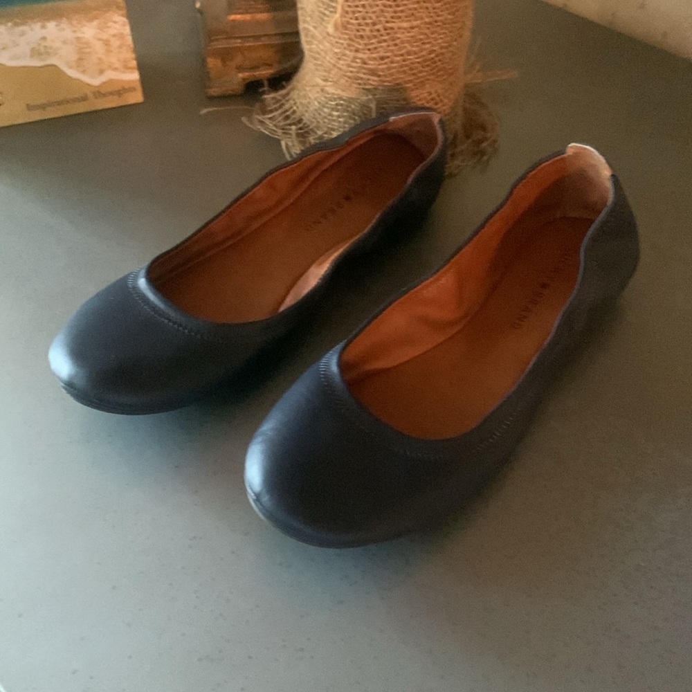 Lucky Brand, LIKE NEW, worn only 1 time, NAVY BLUE, Emmie, Flat shoes. Size 9.5 - Picture 9 of 10
